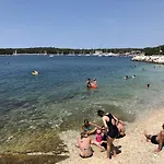 Apartment By The Sea Pula