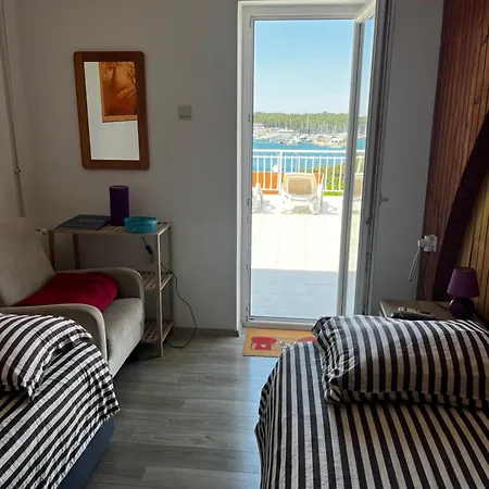 By The Sea Apartment