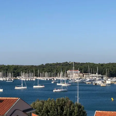 Apartment By The Sea Pula