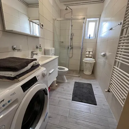 By The Sea Apartment Pula