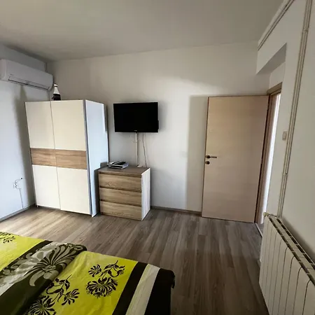 By The Sea Apartment Pula