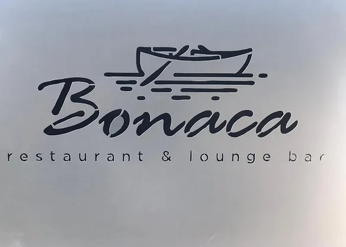 By The Sea Apartman *