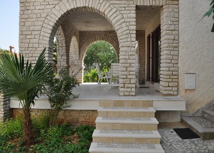 Apartman By The Sea *