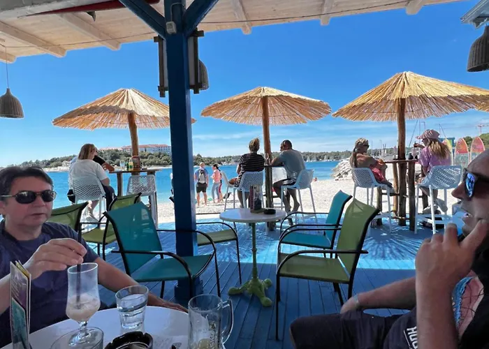 By The Sea Apartman Póla