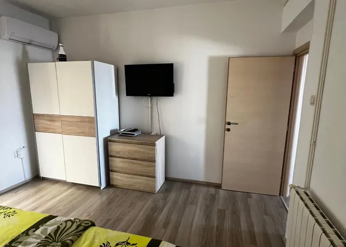 By The Sea Apartman Póla