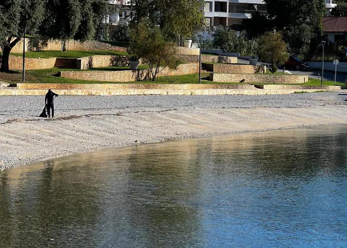 By The Sea Pula