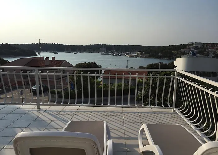 Apartman By The Sea *