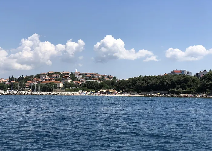 By The Sea Apartman *