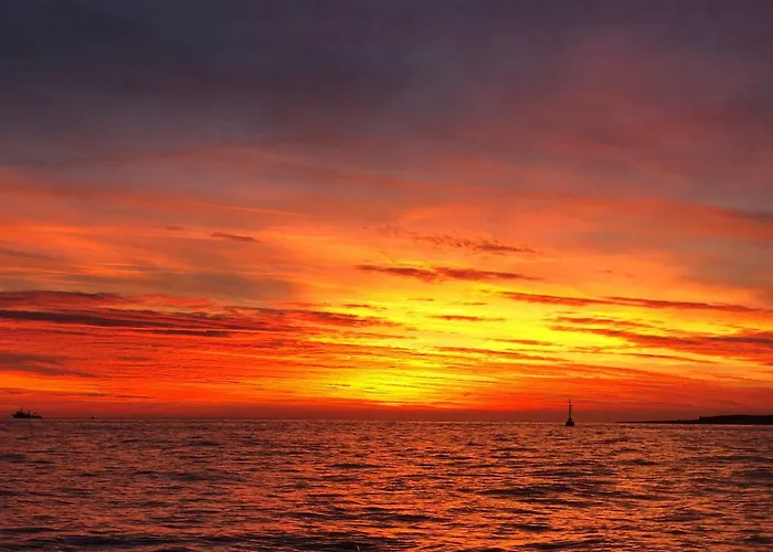 By The Sea Apartman *