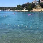 By The Sea * Pula