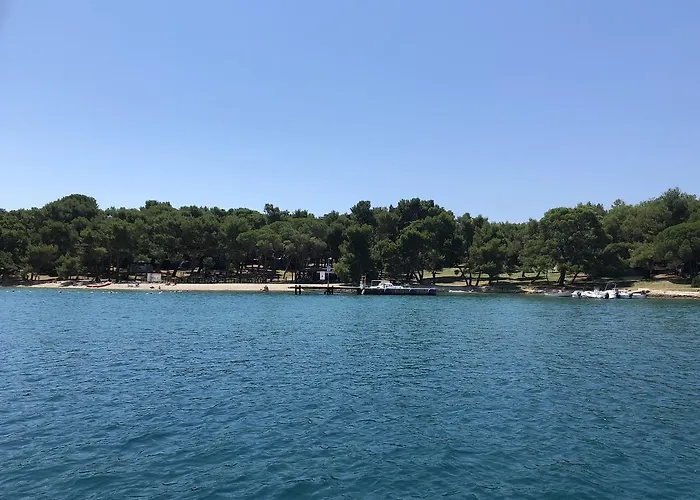 By The Sea Апартаменты